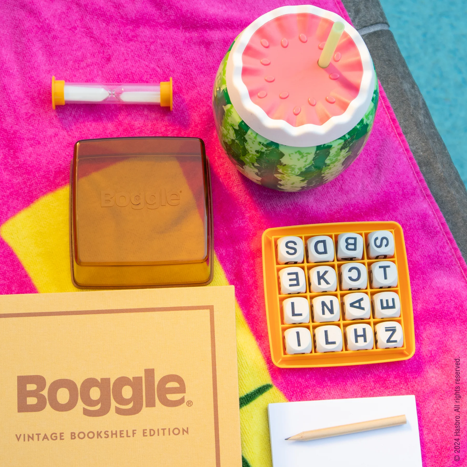 Boggle Vintage Bookshelf  Board Game