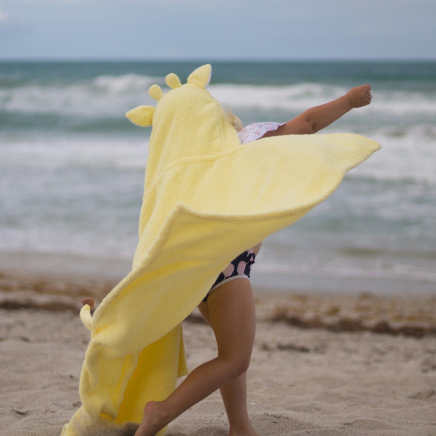 Goofy Giraffe Kids Hooded Cotton Towel (2-8 YRS)