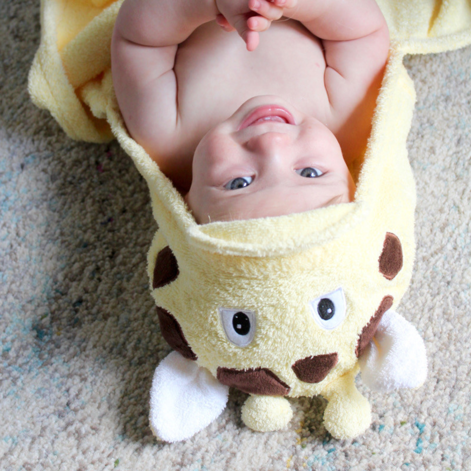 Goofy Giraffe Kids Hooded Cotton Towel (2-8 YRS)