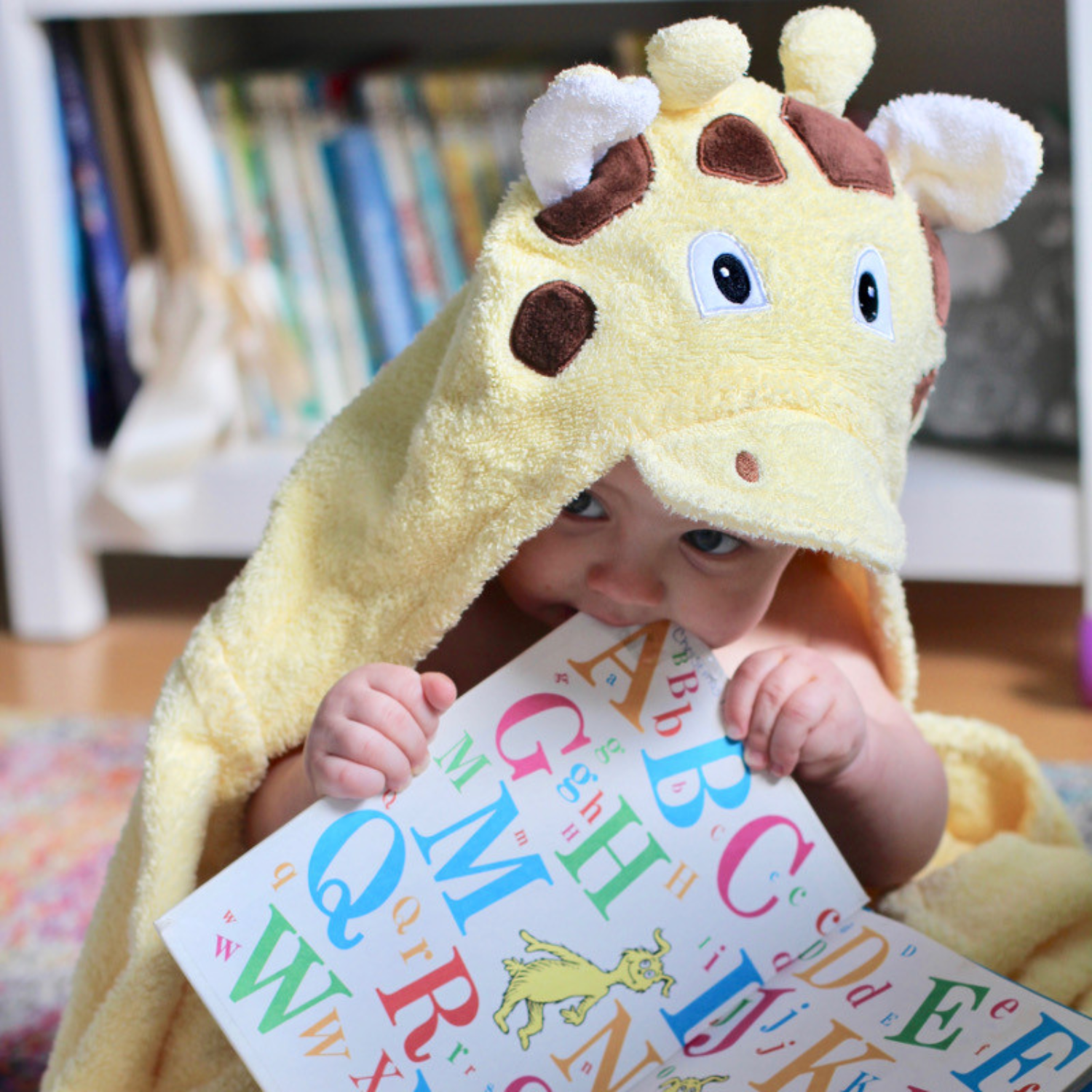 Goofy Giraffe Kids Hooded Cotton Towel (2-8 YRS)