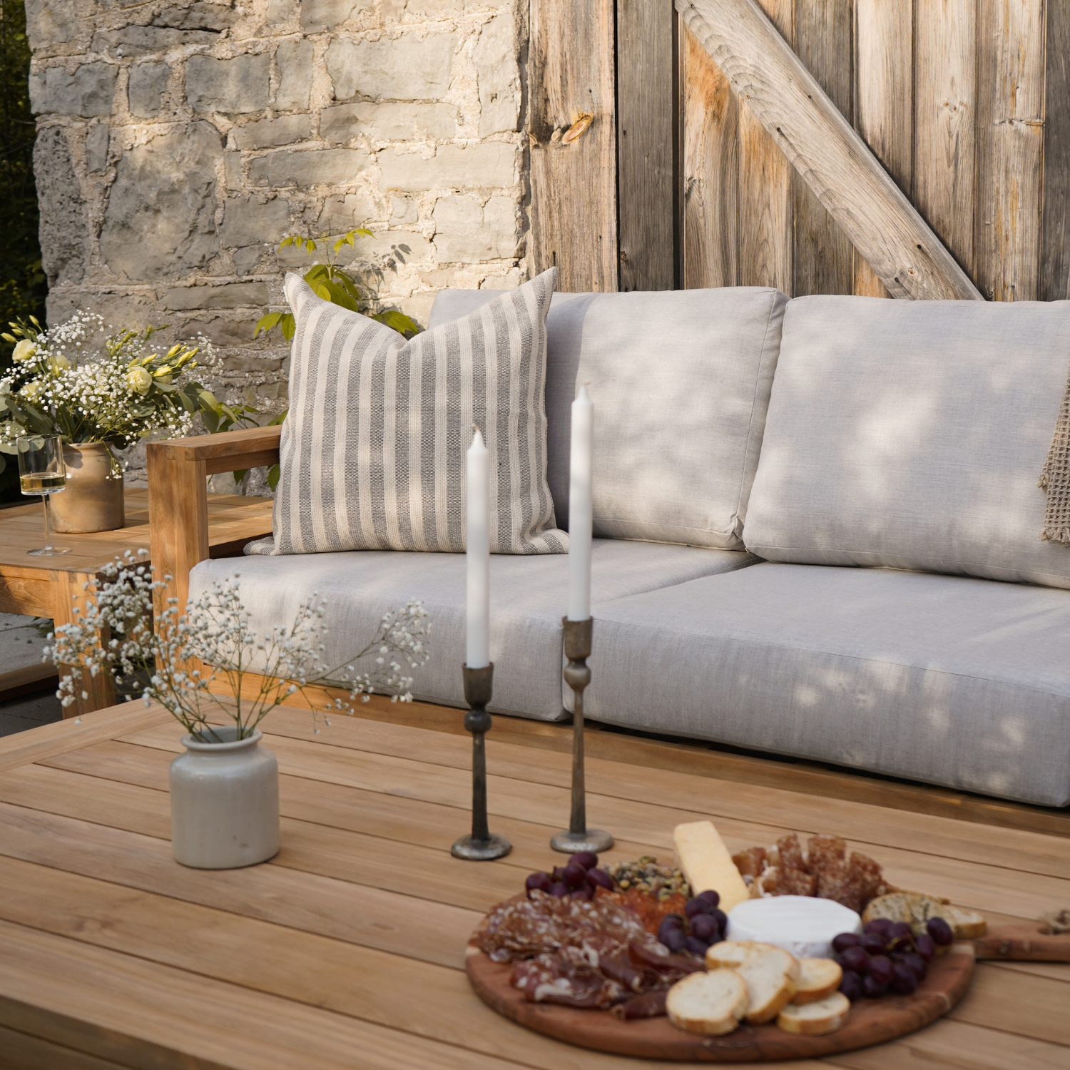 Huron Loveseat