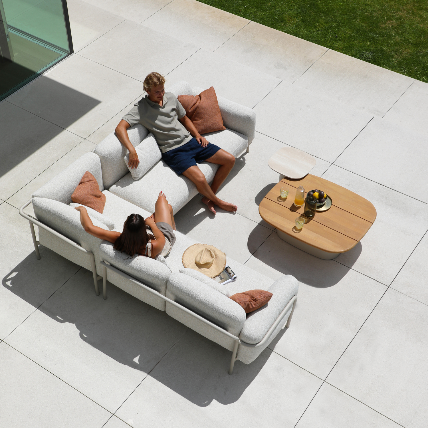 Laval Sectional - Beige