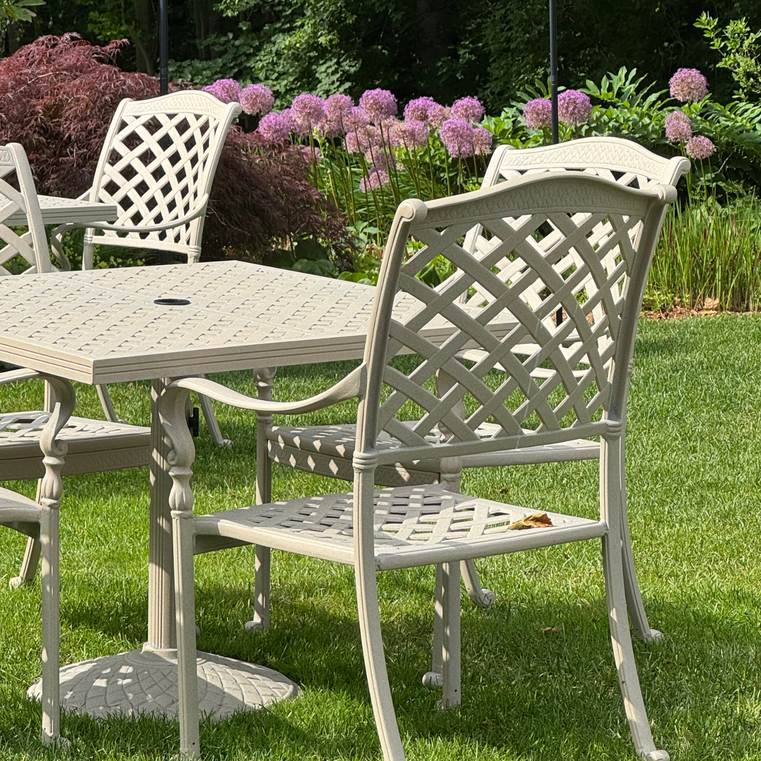 36" Basketweave Pedestal Dining Table