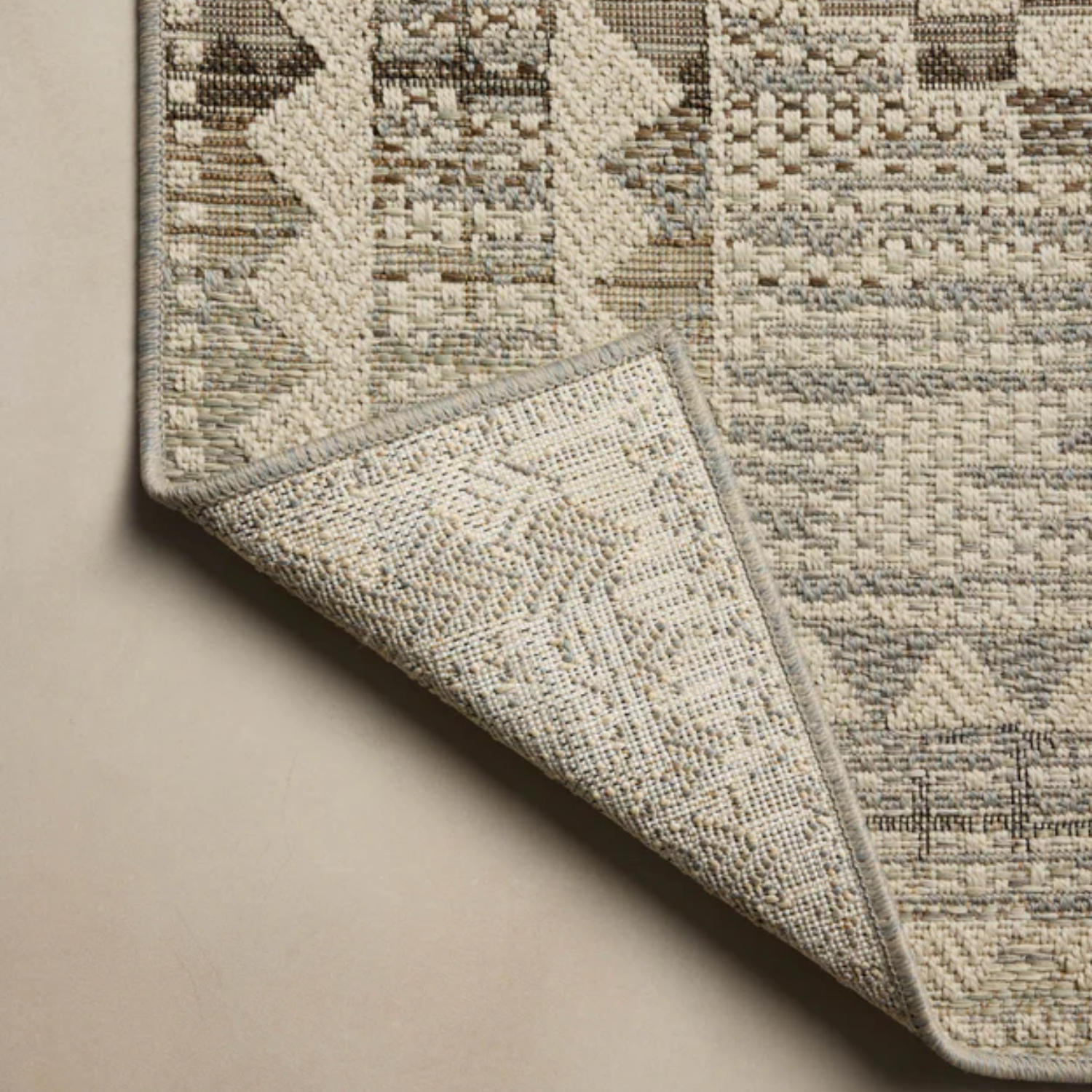 Loloi Saylor Ivory/Granite Outdoor Rug