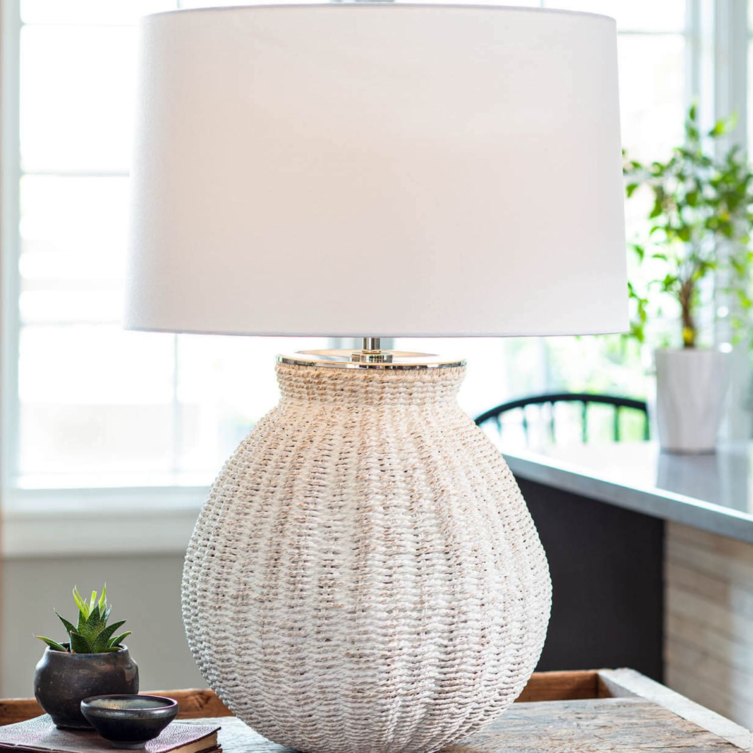 Hobi Table Lamp