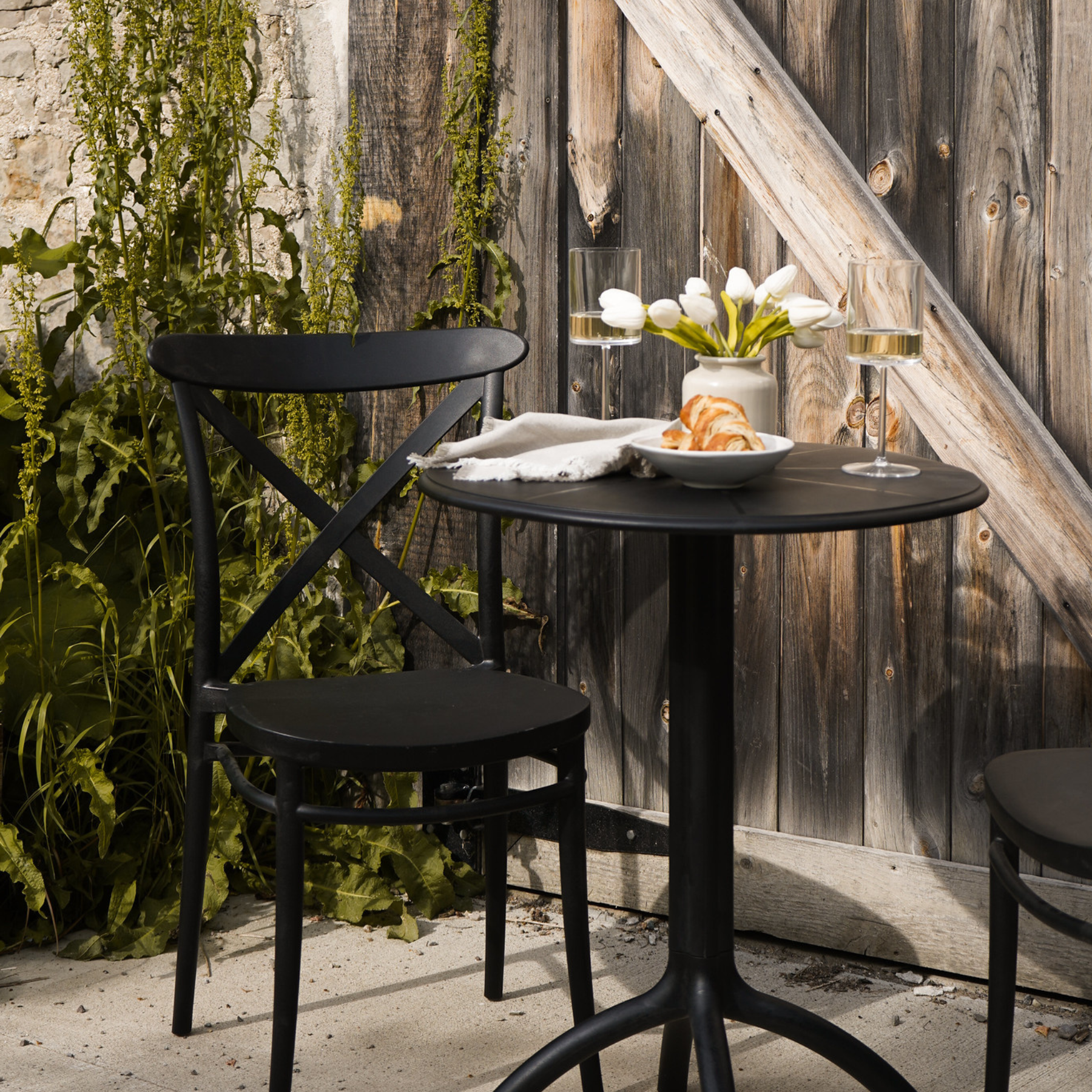 Sky Black Round Bistro Table