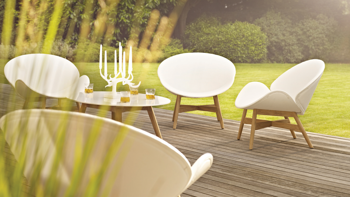 gloster-dansk-white-lounge-chair